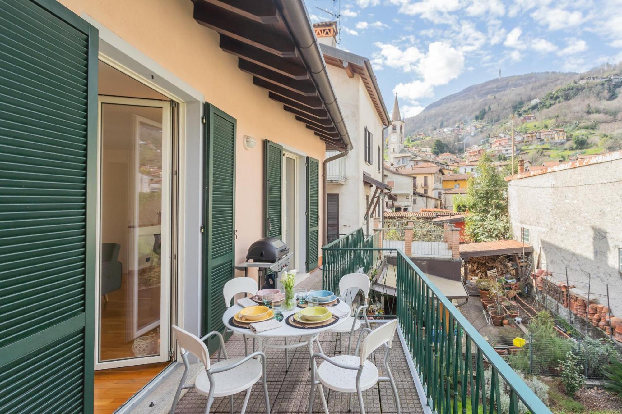 Ponente Balcony & Garden By Rent All Como Gravedona Extérieur photo