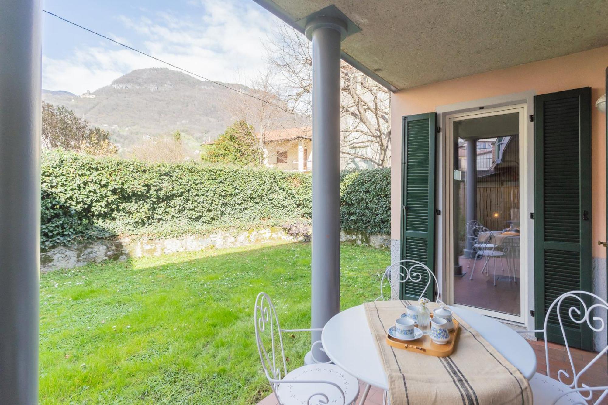 Ponente Balcony & Garden By Rent All Como Gravedona Extérieur photo